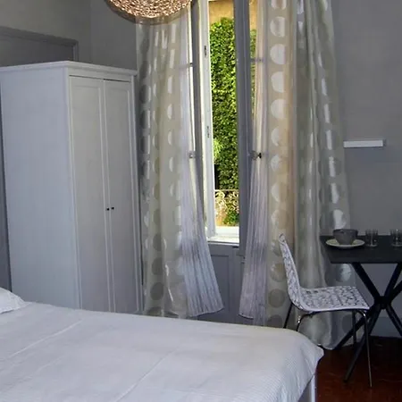 Apartment Chambres Aux Cles De Lune