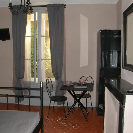 Chambres Aux Cles De Lune Apartment Montpellier
